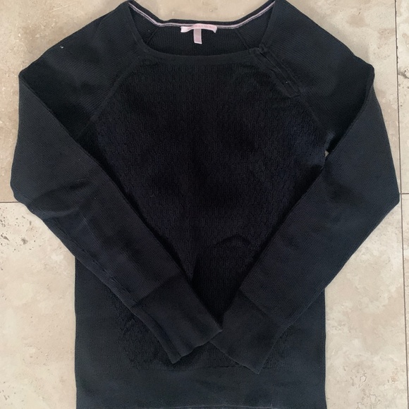 VICTORIA'S SECRET ● Black Sweater with Clasps - Picture 1 of 1